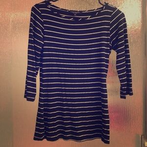Quarter sleeve, Blake & white striped tee